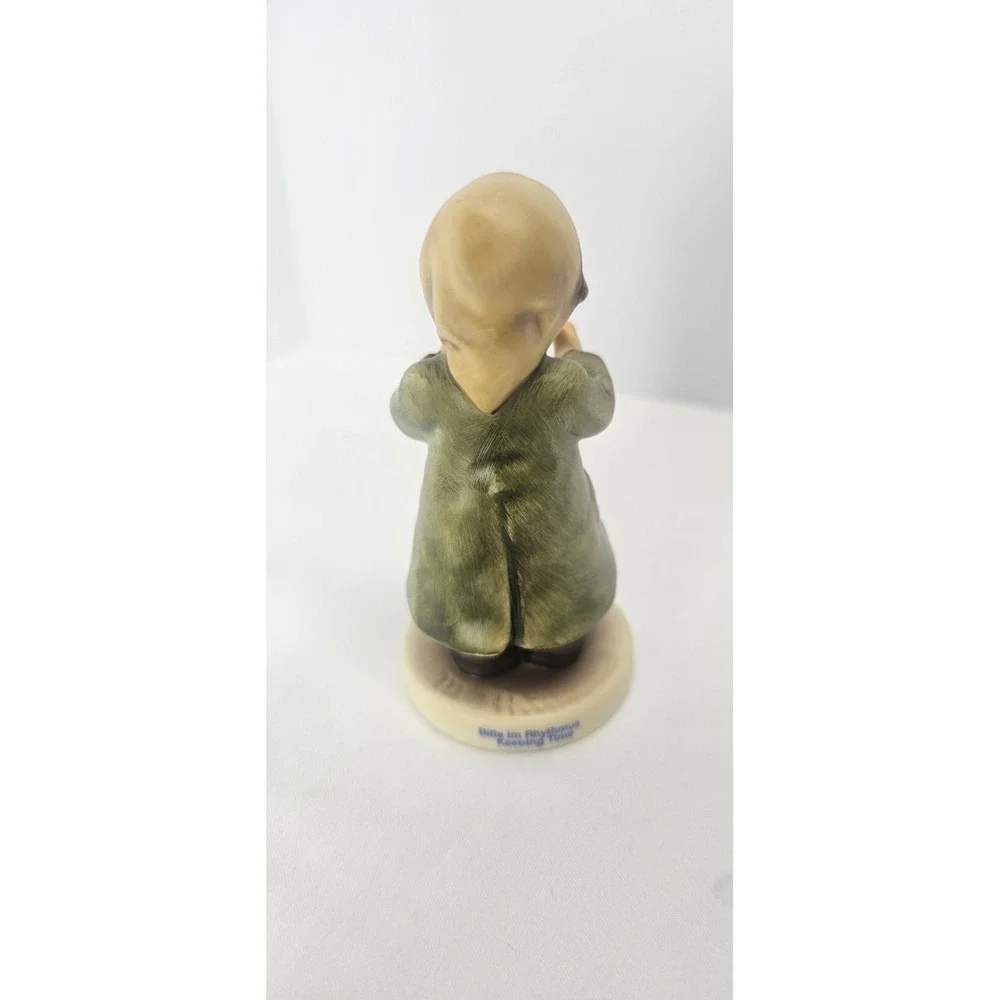 Goebel Hummel Keeping Time TMK 8 Club Figurine #2183/I Germany 2002  3.5 in